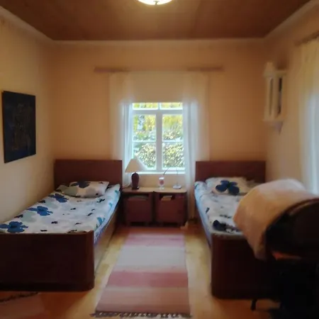 Merimaja Kotimajoitukset *